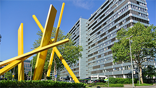 Gebäude des Bundesamts für Wirtschaft und Ausfuhrkontrolle in Eschborn (verweist auf: „Zehn Jahre Bundesstelle für Energieeffizienz – Eine Zwischenbilanz“)